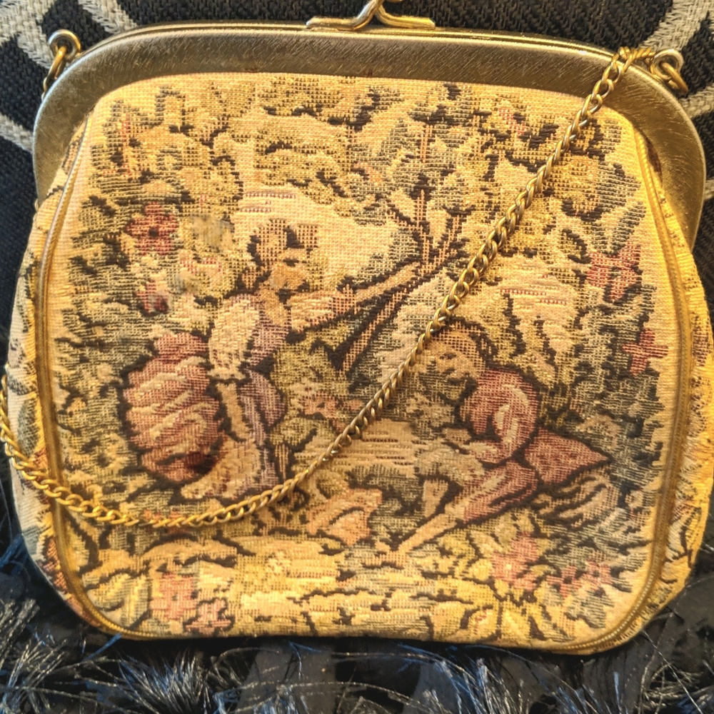 Small cloth tapestry purse